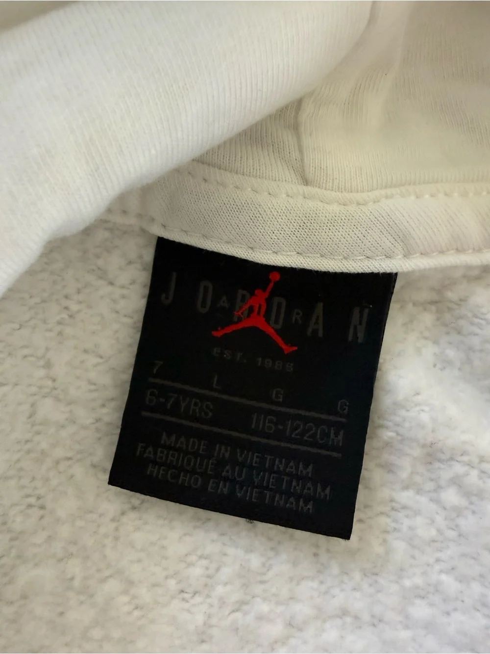 Nike/ Jordan Kids Sweatshirt and bottoms bundle size 6-7yrs 116-122cm